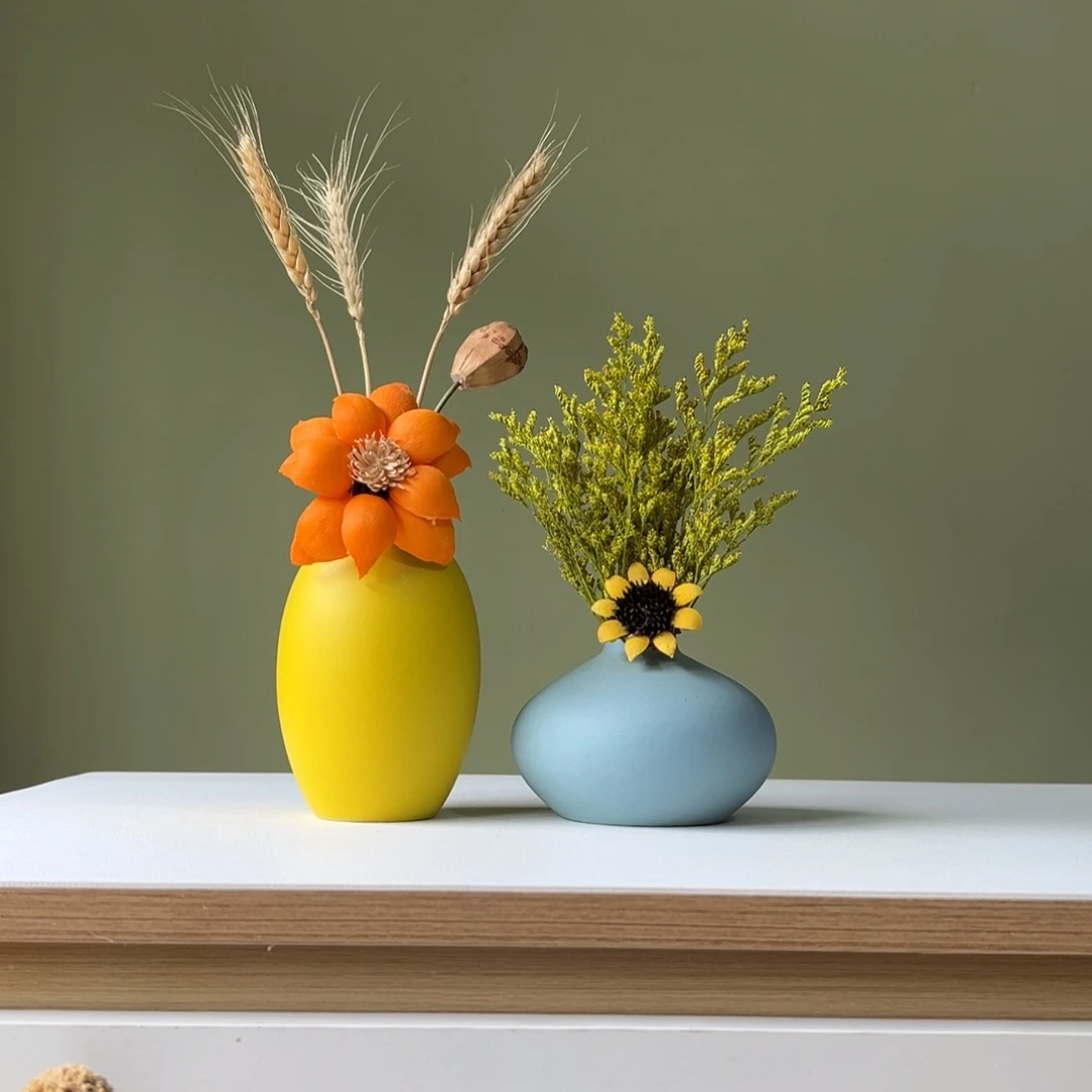 瓶花瓶带花高度20-30厘米左右