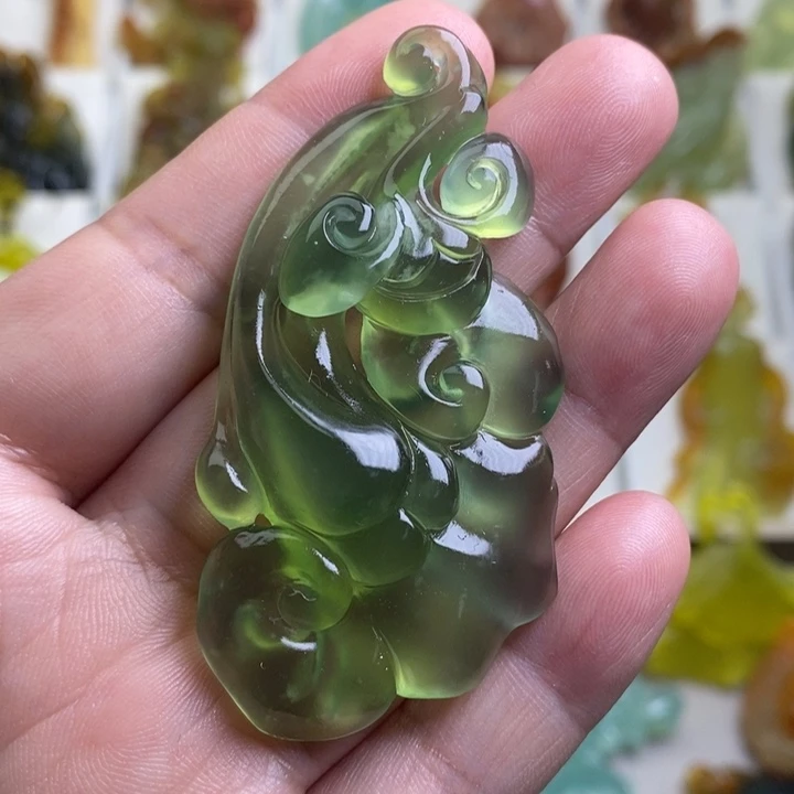 未镶嵌蛇纹石玉吊坠(不含链)