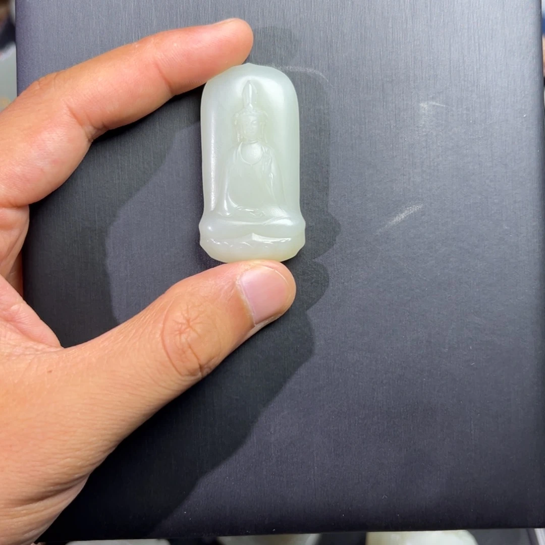 诺***和田玉（青白玉）未镶嵌颈饰