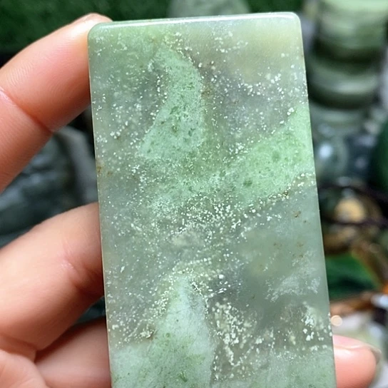 未镶嵌和田玉（糖玉）珠宝半成品