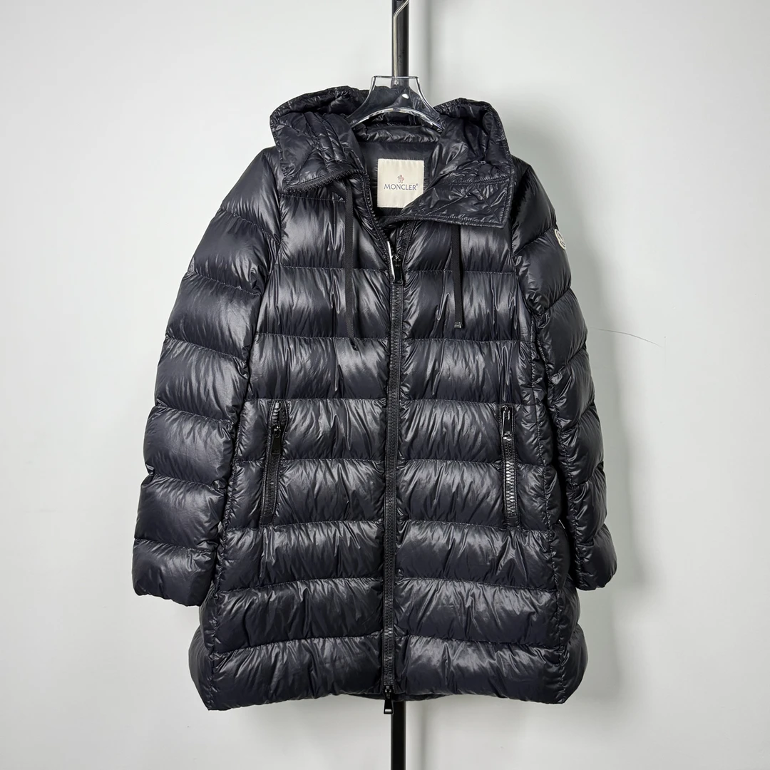 99新 MONCLER XL001/连帽修身羽绒服/尺码1码