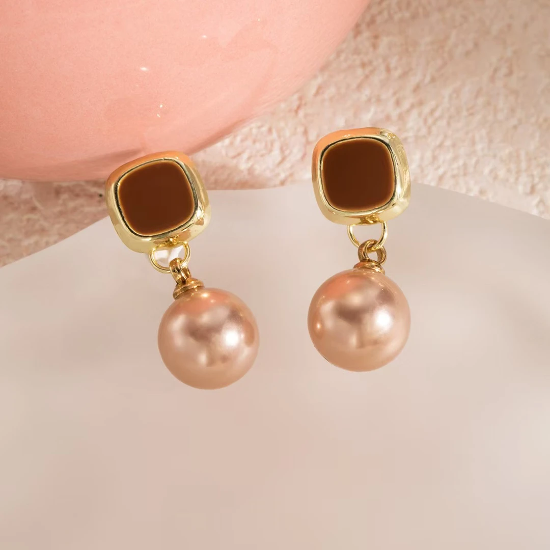 钛钢耳饰 珍珠镶钻花朵小众气质个性百搭高级设计感耳钉耳饰