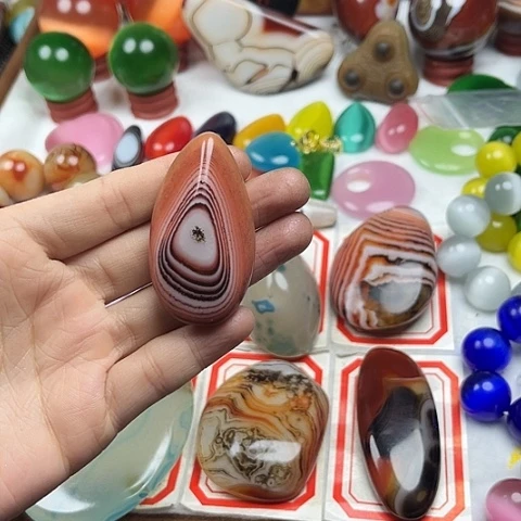 玛瑙/玉髓颈饰未镶嵌