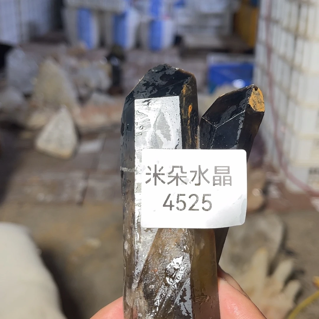 幼***霸未镶嵌珠宝半成品水晶