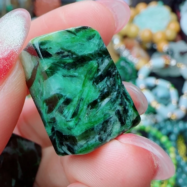 翡翠未镶嵌颈饰天然A货28