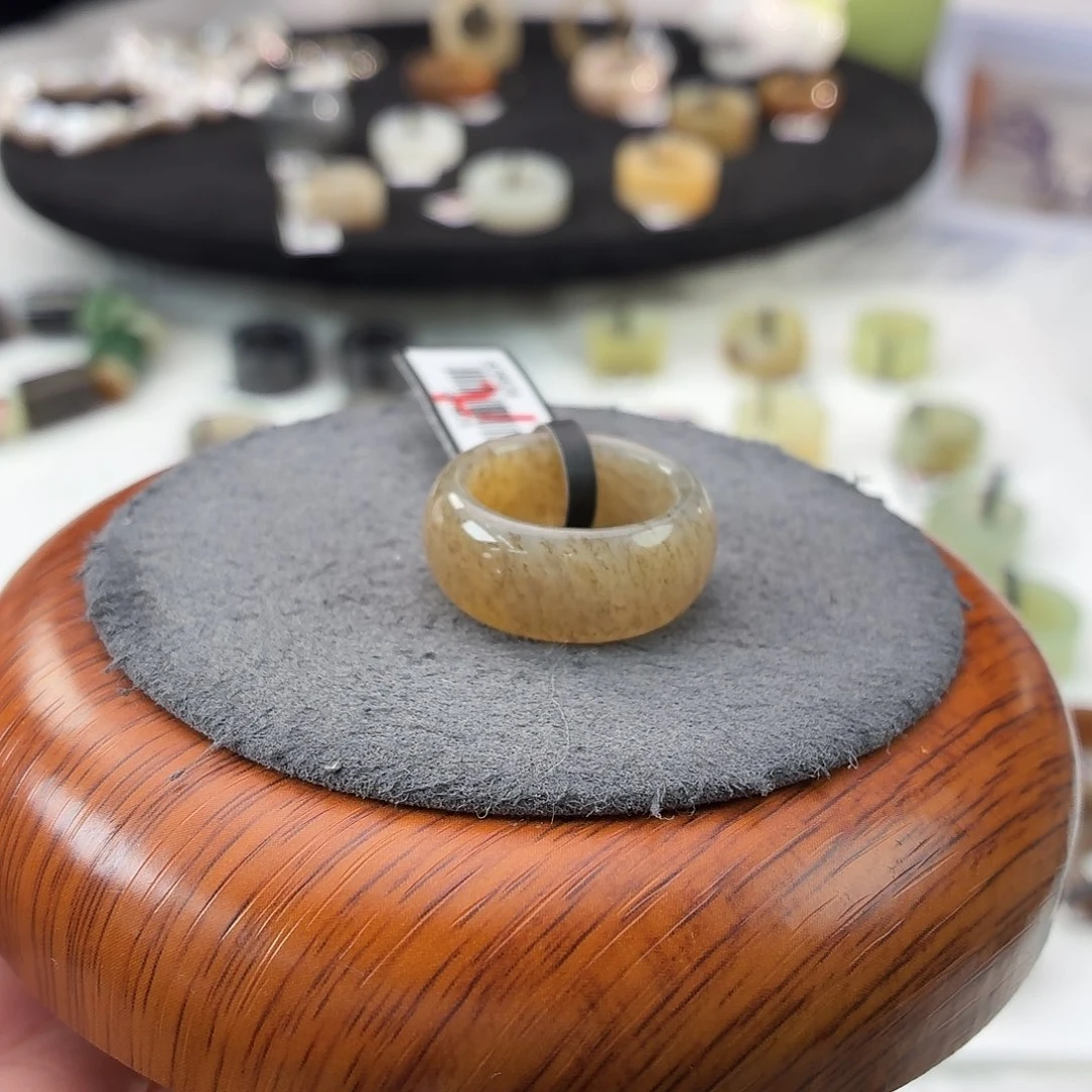 和田玉（糖玉）未镶嵌戒指b124糖草花轮胎17.6