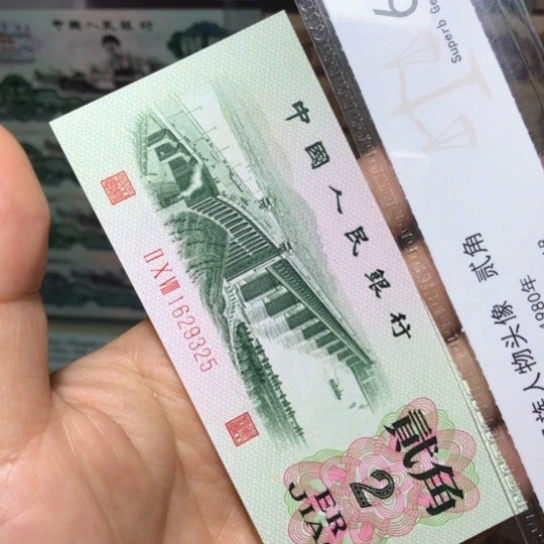 轻**写41.111111111111111