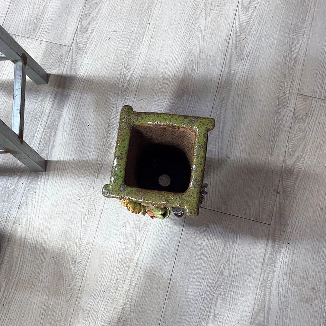 泥塑明***妙古镇炻陶花盆