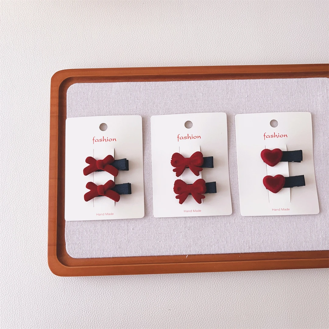 婉瑜儿童发饰可爱毛绒爱心发夹婴儿女宝百天拍照道具全包布胎毛夹