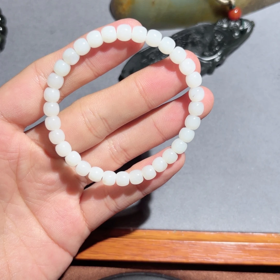 和田玉手链未镶嵌不****?