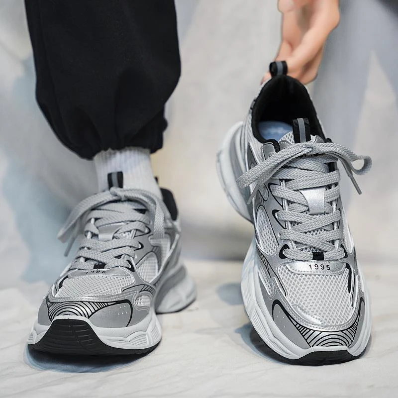 男鞋2025新款夏季网面透气百搭休闲学生跑步运动厚底增高老爹潮鞋