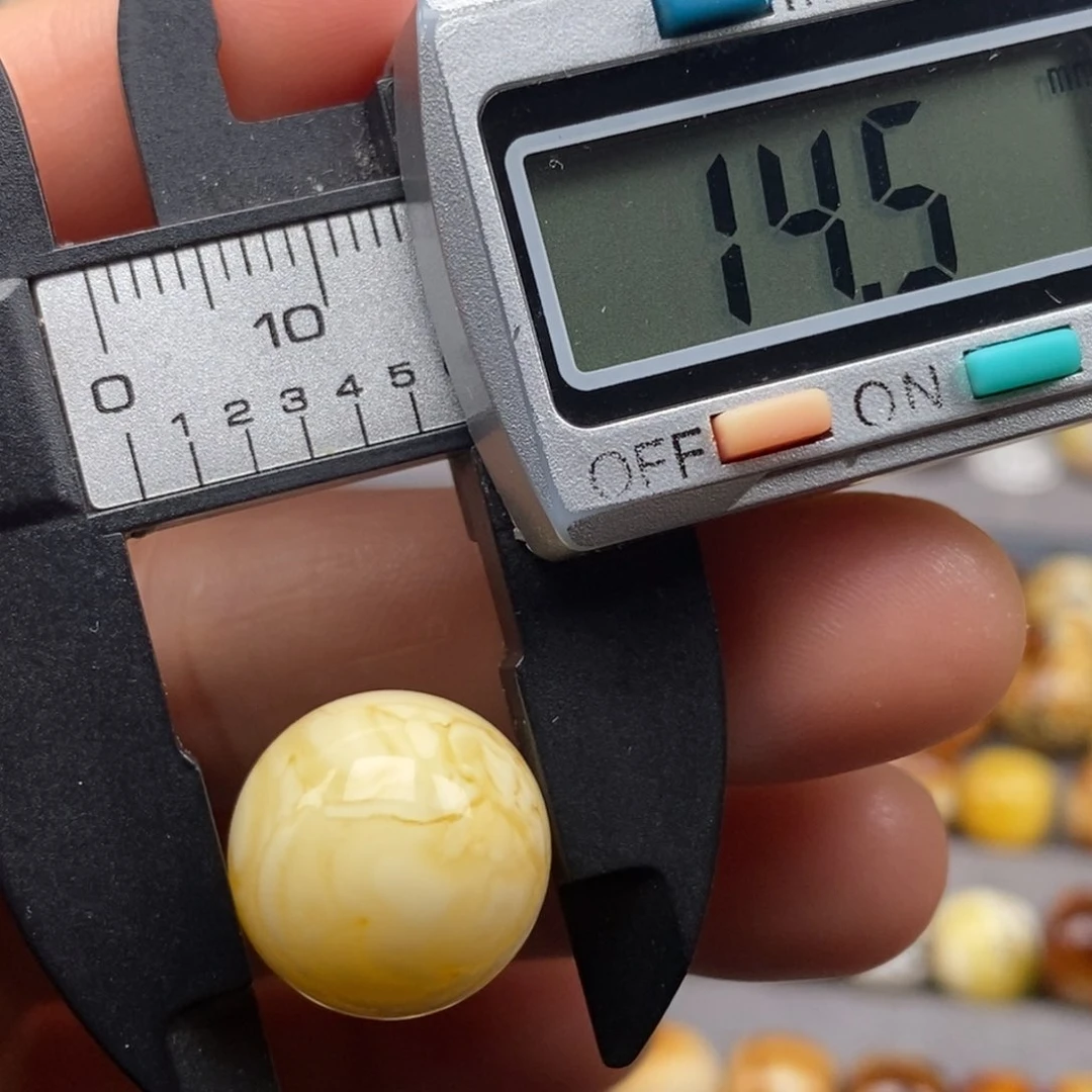 未镶嵌琥珀戒指圆珠