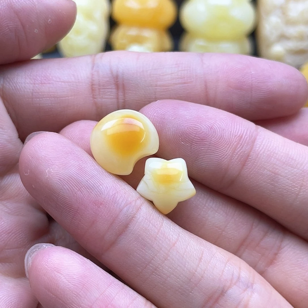 琥珀裸石未镶嵌幸****点蜜蜡