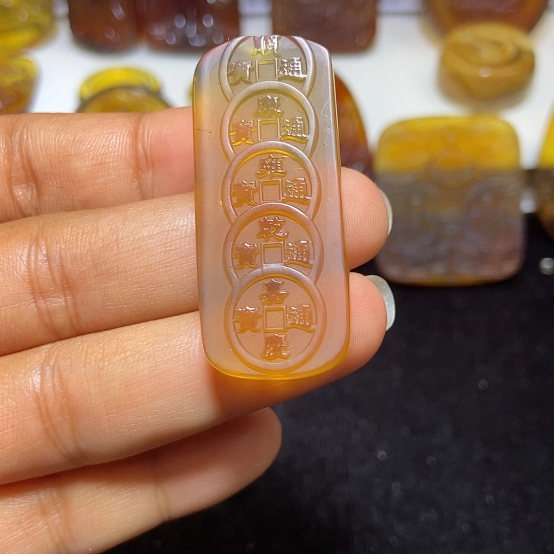 琥珀未镶嵌颈饰缅甸天然琥珀吊坠