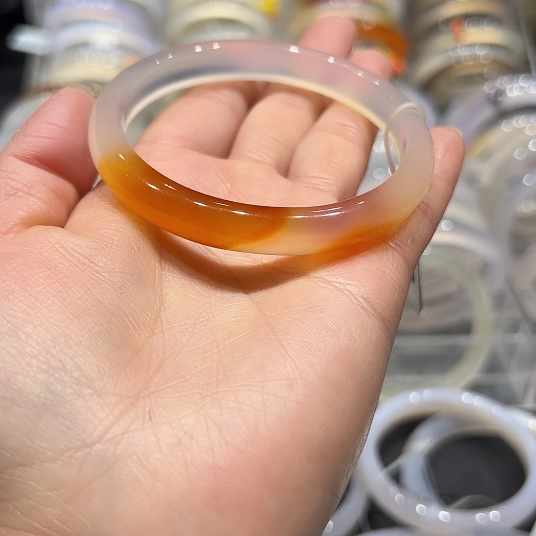 玛瑙/玉髓未镶嵌手镯