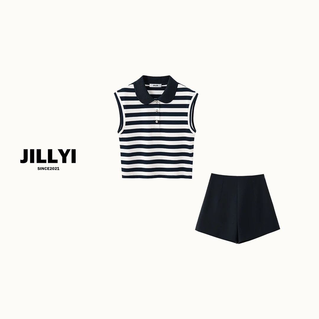 jillyi【黑白邂逅】+【冬季暖风短裤】黑白条纹上衣+纯色短裤时尚套装