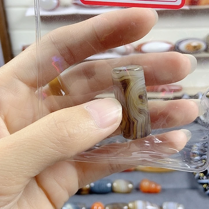 钰***儿玛瑙/玉髓未镶嵌颈饰