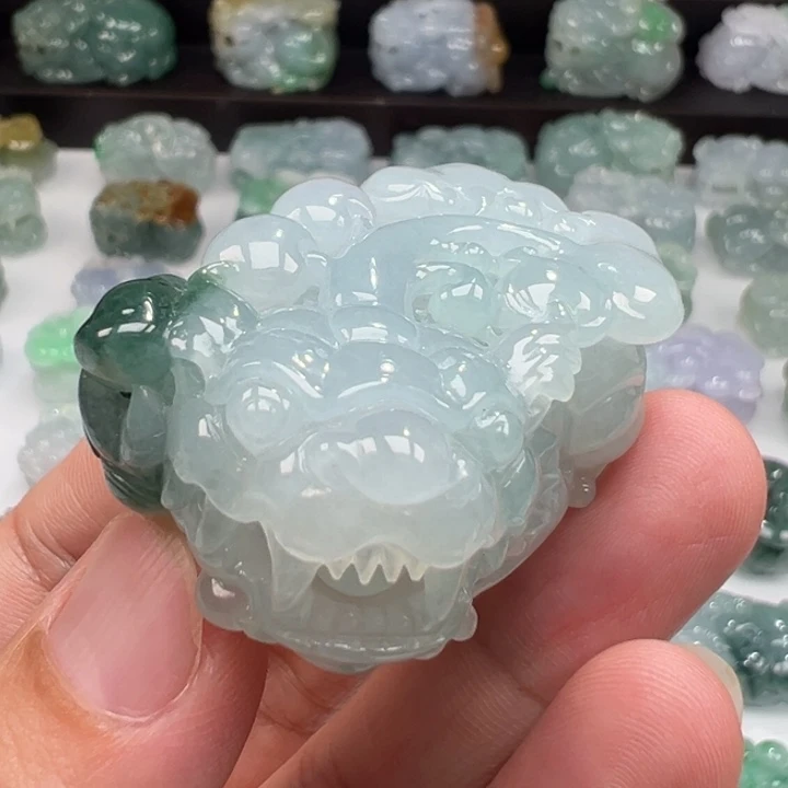 颈饰未镶嵌翡翠貔貅