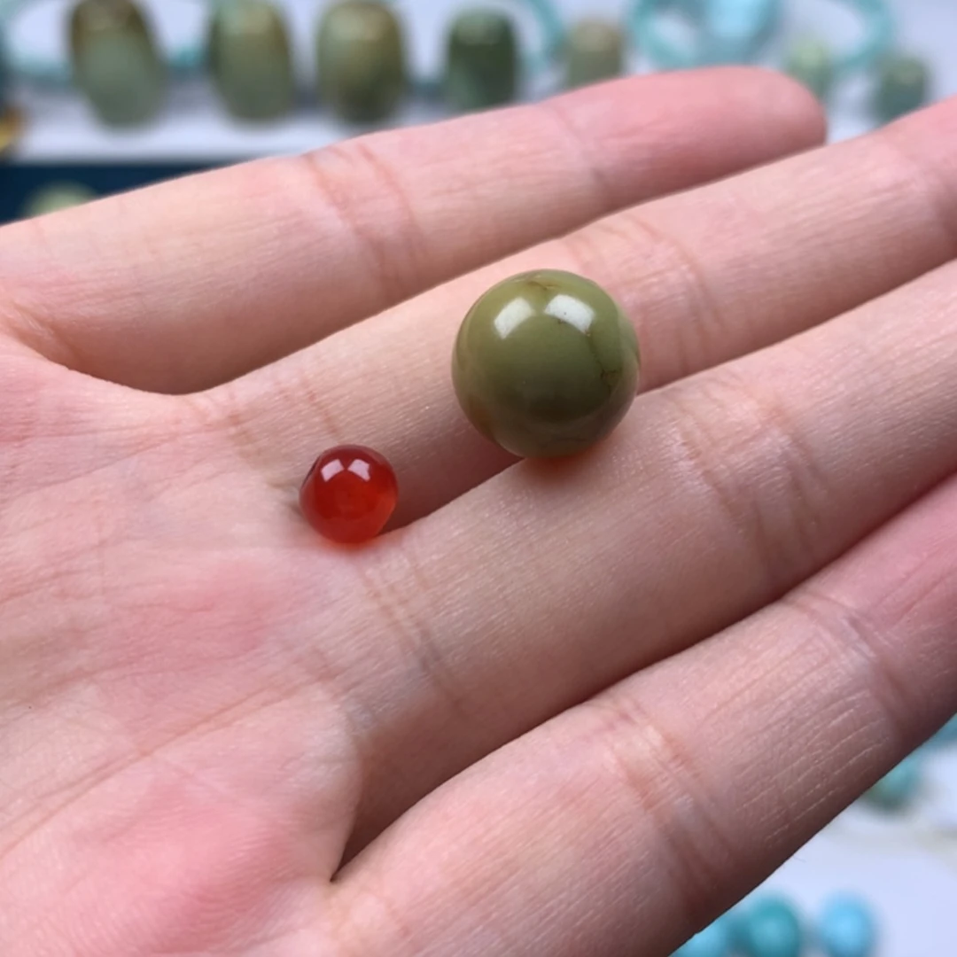 【闪购商品】南红玛瑙未镶嵌珠宝奇石