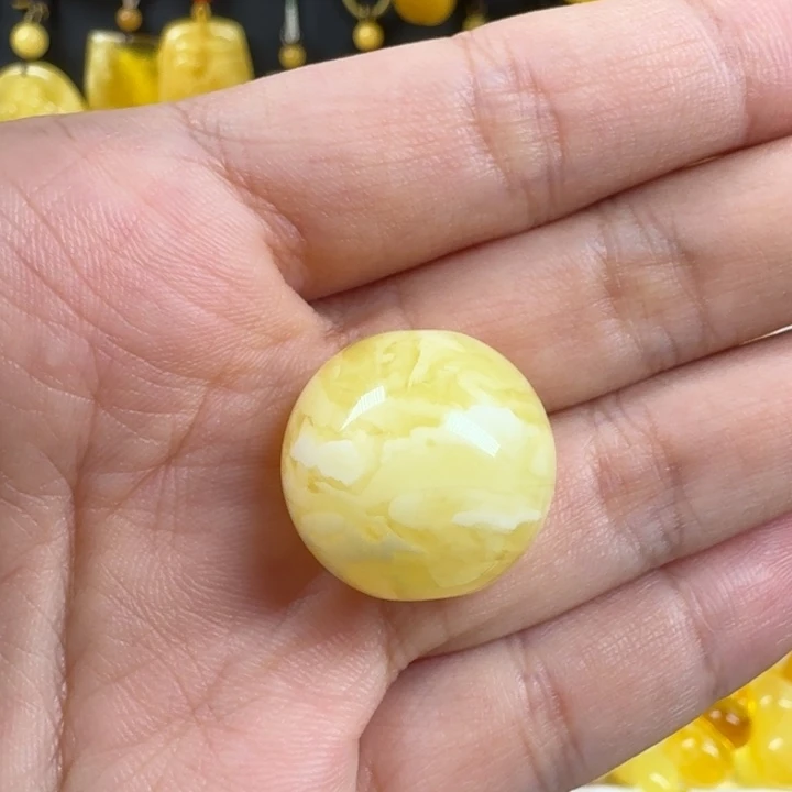 未镶嵌蜜蜡珠宝奇石