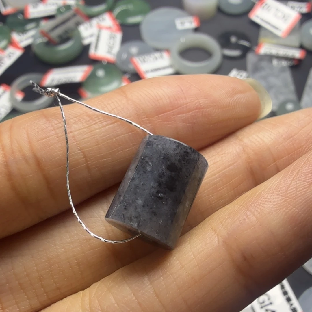 翡翠未镶嵌颈饰天然缅甸翡翠A货