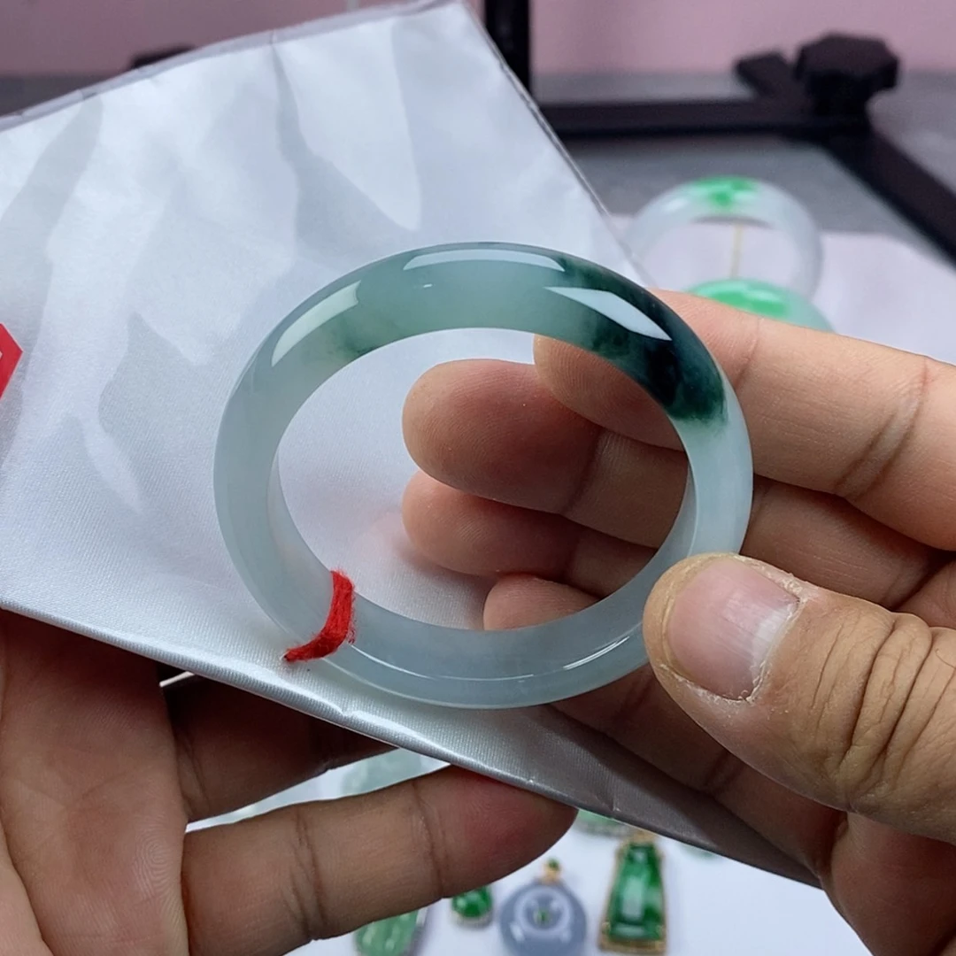 【闪购商品】未镶嵌手镯翡翠
