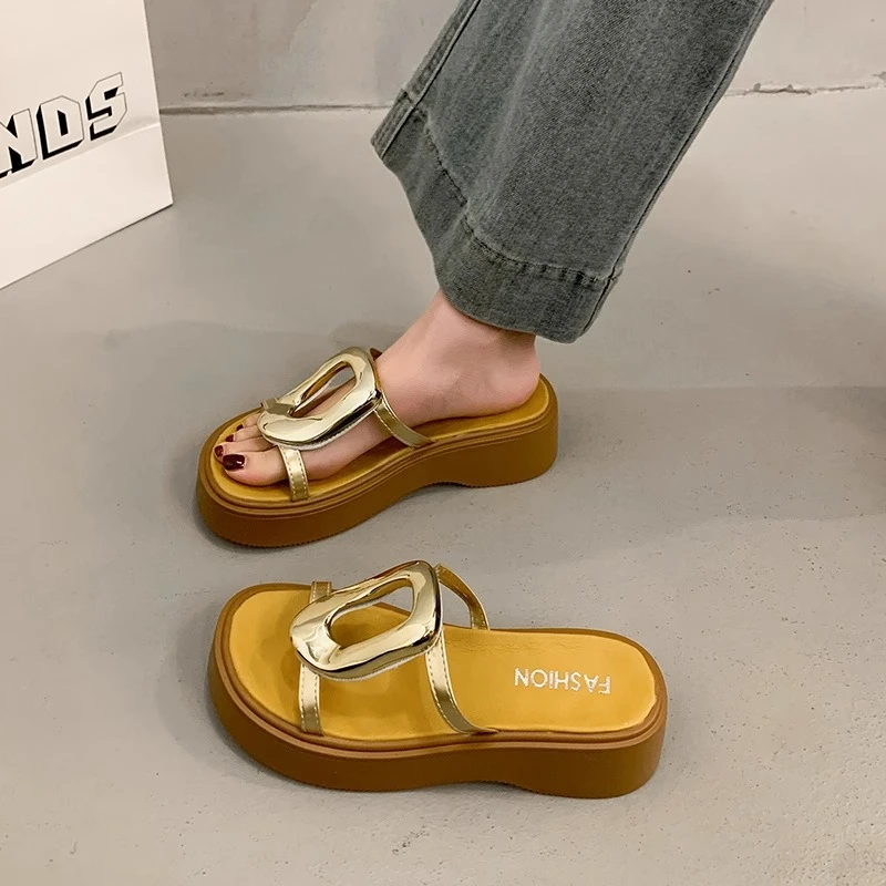 厚底松糕坡跟拖鞋女夏外穿2025新款小个子增高一字拖配裙子凉鞋女