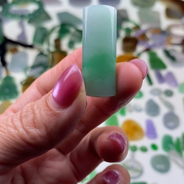 翡翠未镶嵌挂件天然翡翠