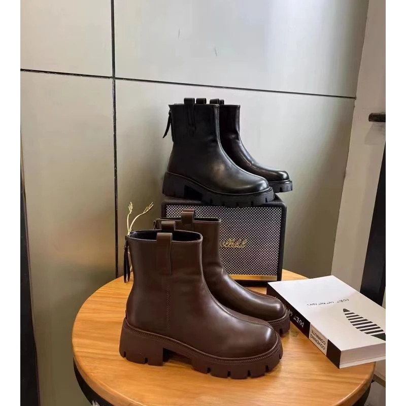 XP2388新款后拉链圆头中跟舒适百搭马丁靴