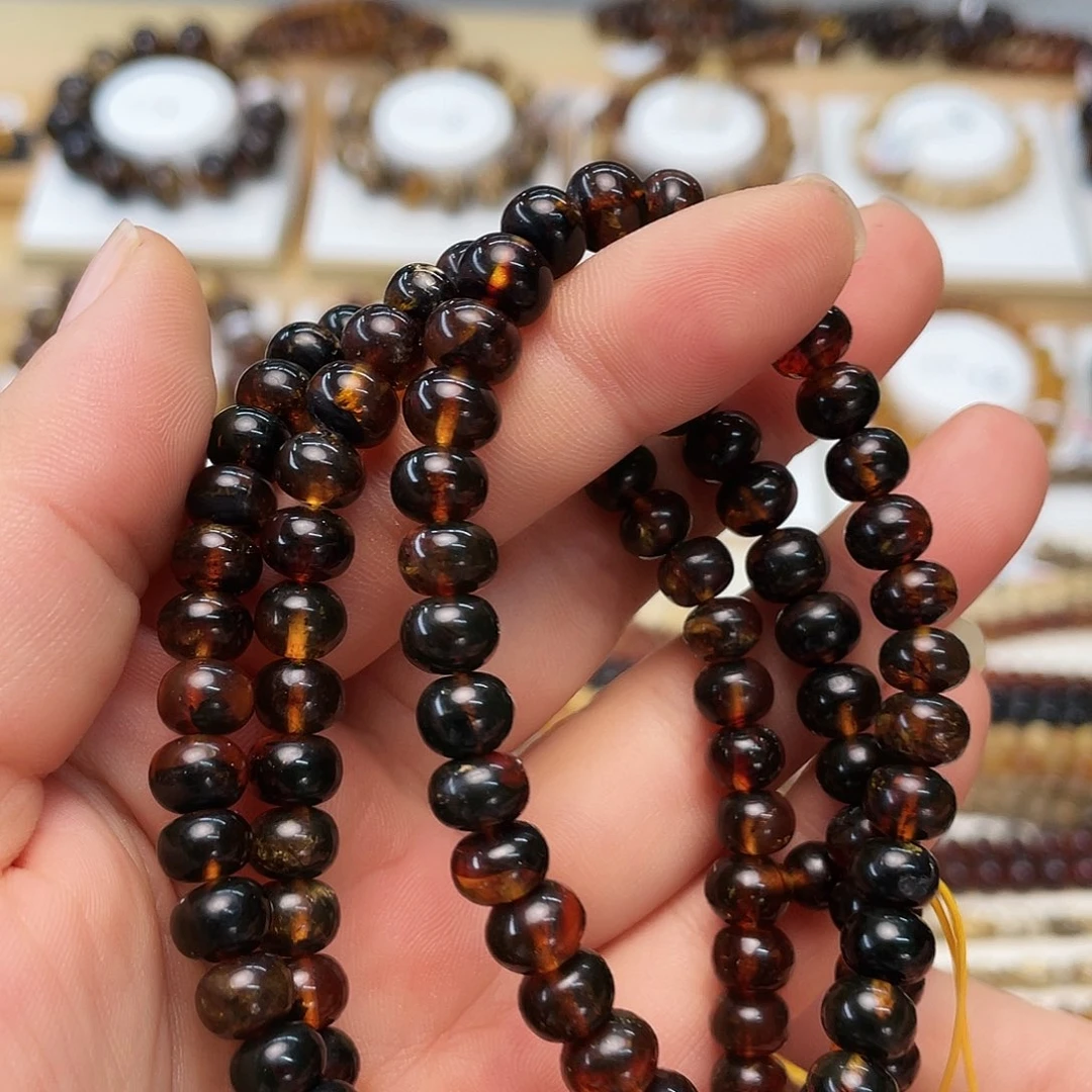 琥珀未镶嵌裸石七