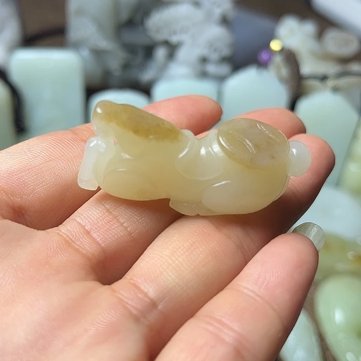 和田玉（黄玉）未镶嵌颈饰