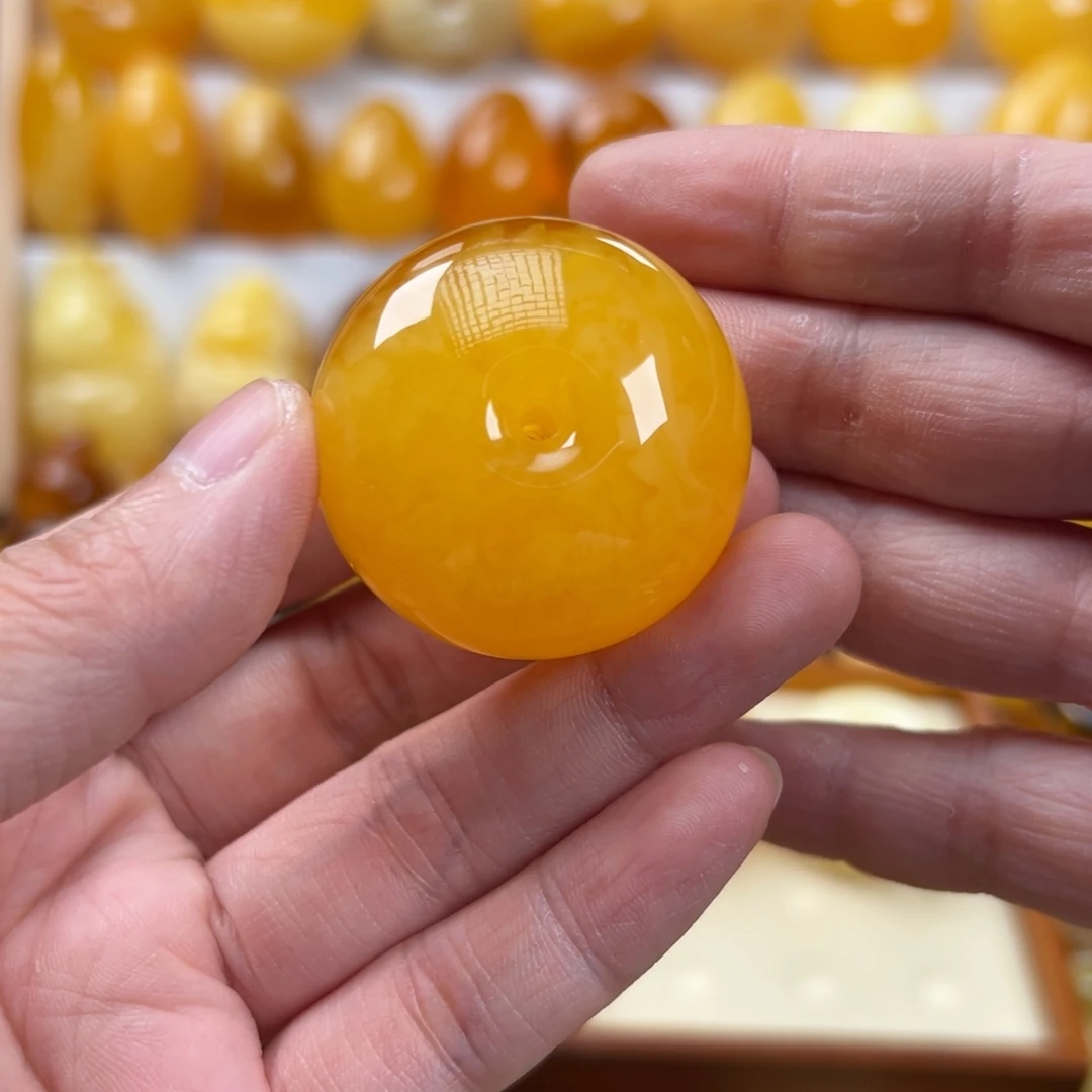 蜜蜡颈饰未镶嵌20克