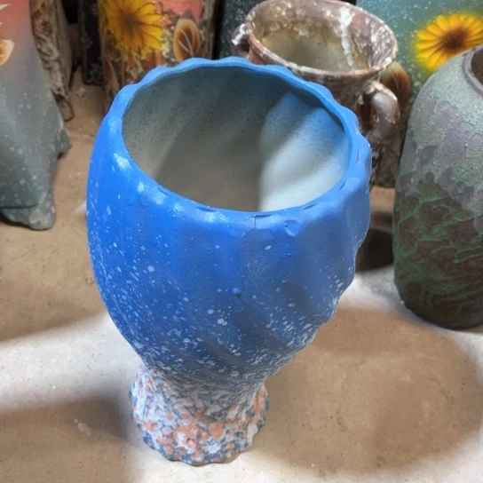 罐默认微瑕，有孔编号18-219