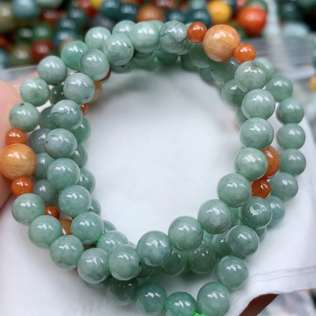 翡翠颈饰未镶嵌手串