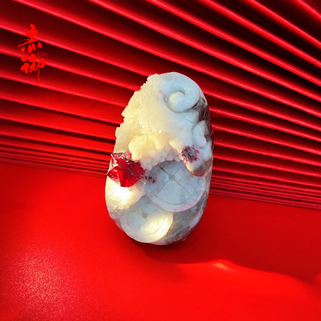 天然辰砂赤御朱砂单晶体水晶簇如意护身吊坠万山天然原石雕刻矛头