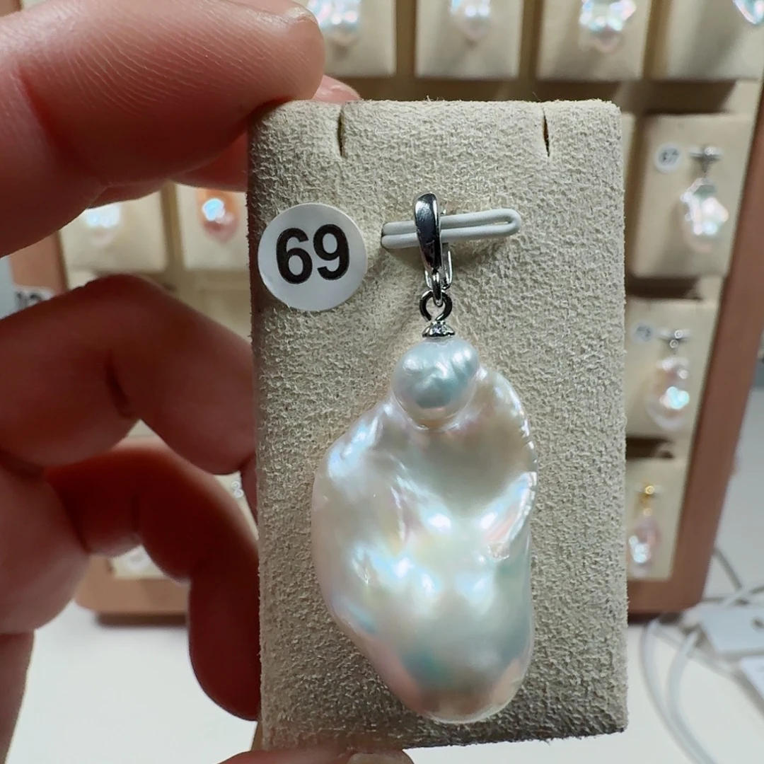 淡水珍珠颈饰合金