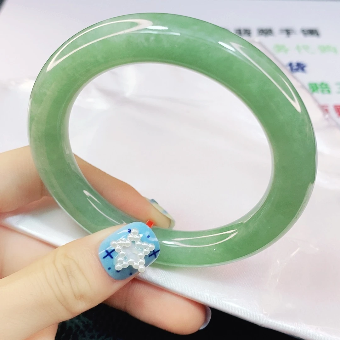 翡翠手镯未镶嵌54545555圆条