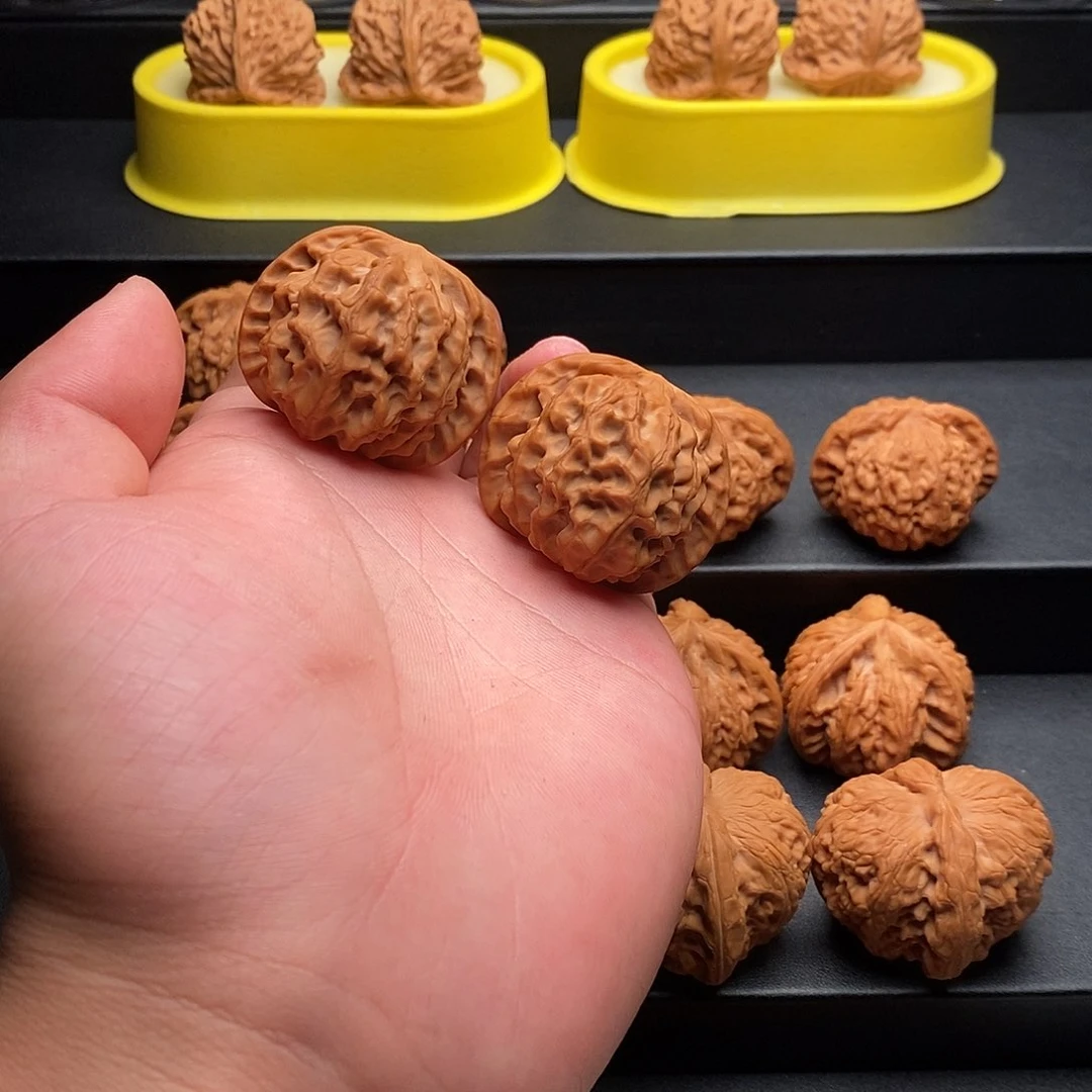 文玩核桃吊坠42野龙麟