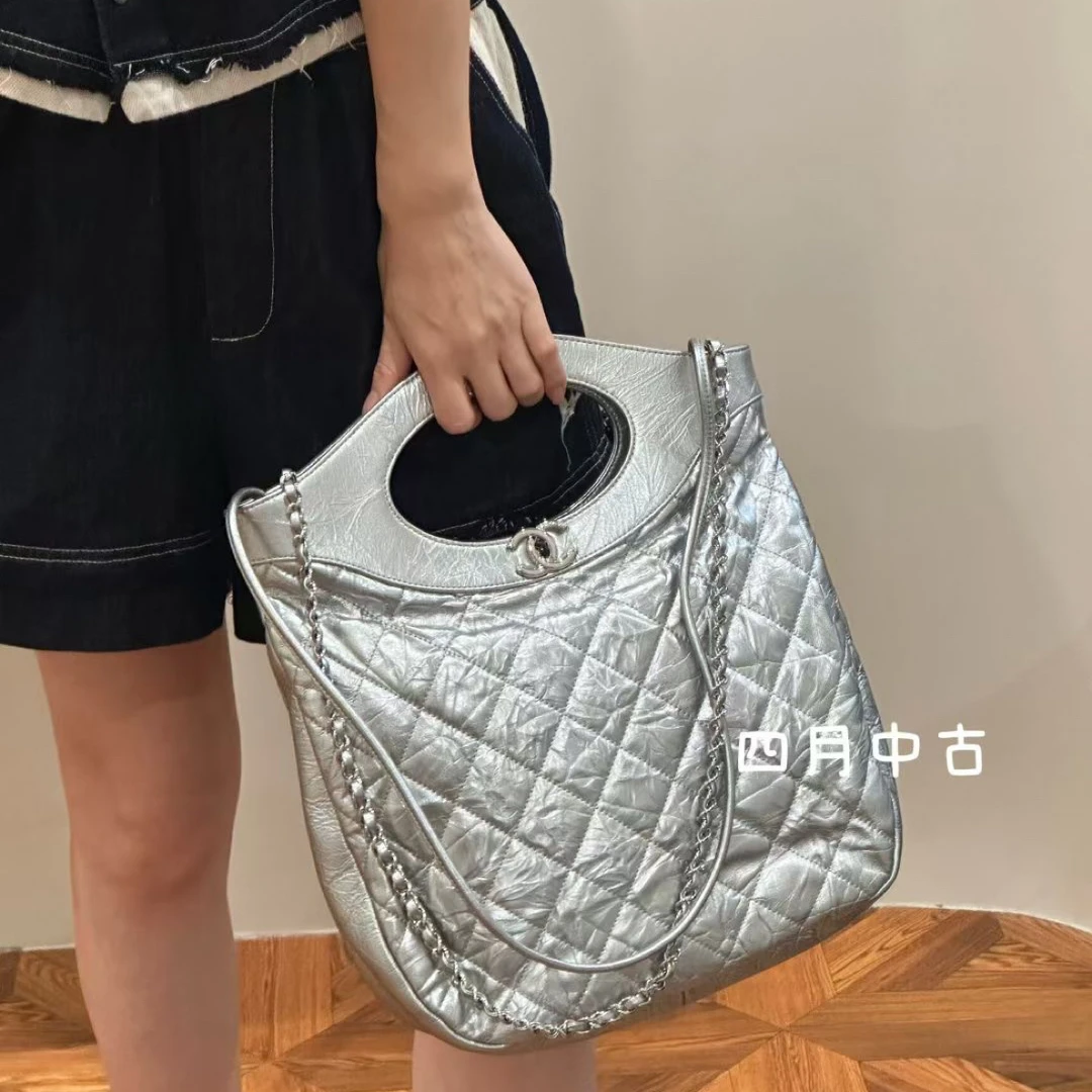 95新 Chanel/香奈儿 银色油蜡牛31bag 有标无卡 27开 51432