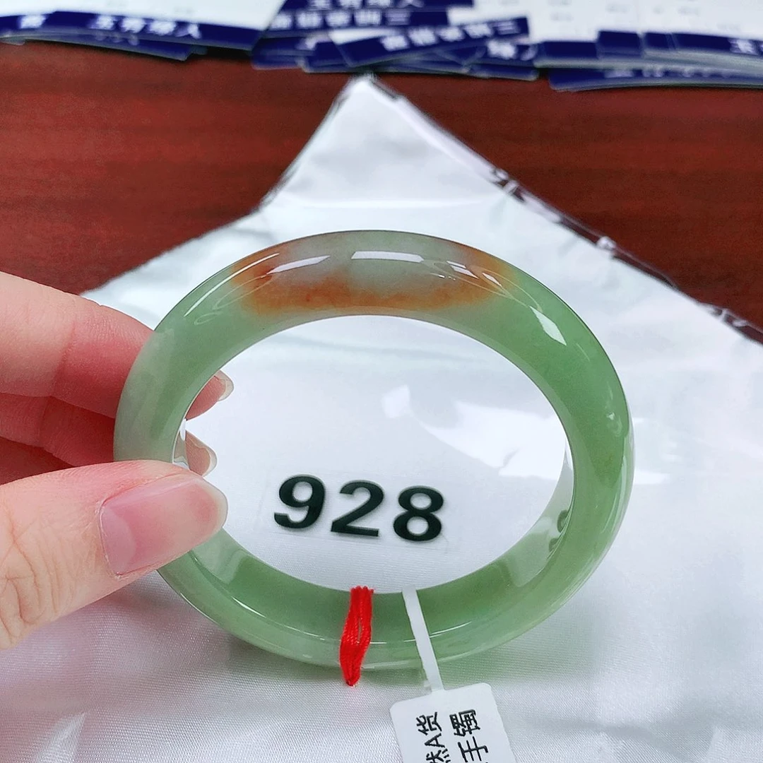 翡翠手镯未镶嵌翡翠手鐲未鑲嵌