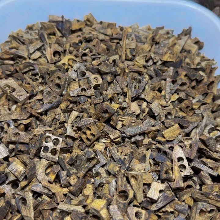 木质绿奇陆河碎料110克