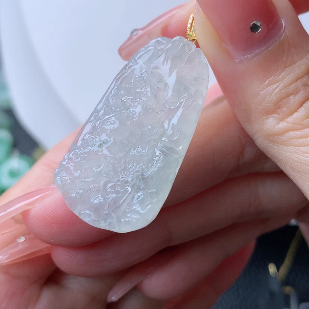 【闪购商品】翡翠18K金镶嵌吊坠(赠链)