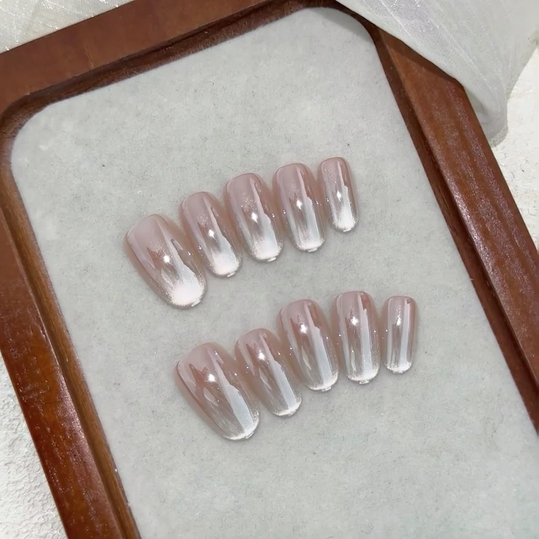 【沐光】淡粉色指尖追光猫眼简约精致纯手工穿戴甲甲片10片