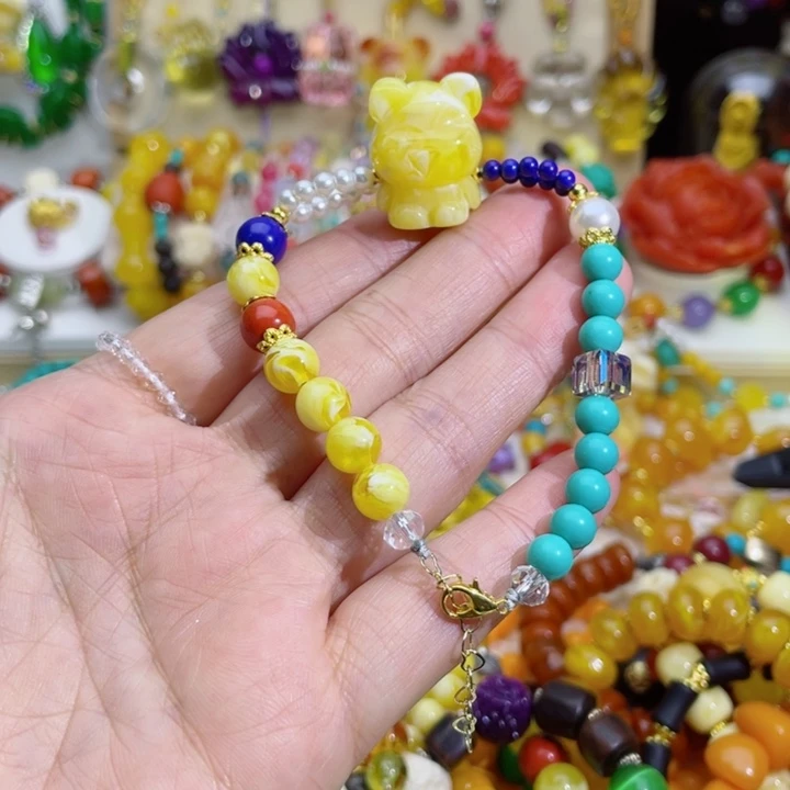 树脂制品51号小熊手链