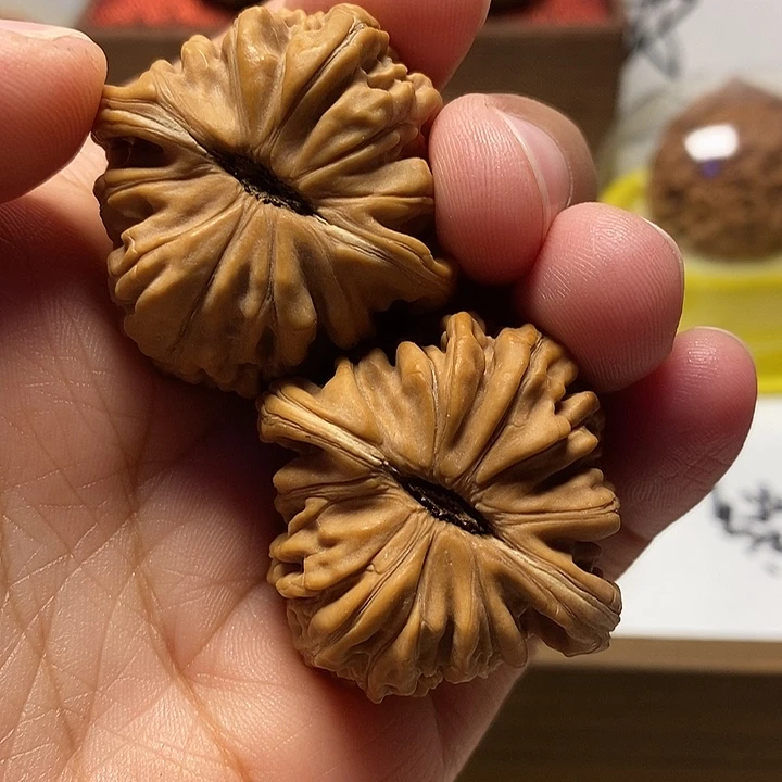 文玩核桃把件波比大王小肉喽