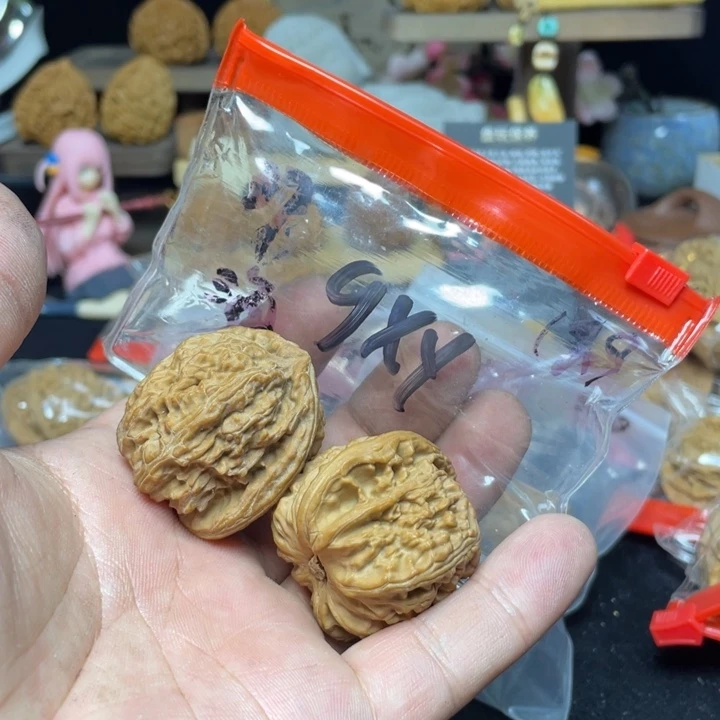 文玩核桃把件g*y白狮子