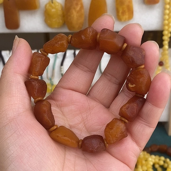 蜜蜡未镶嵌珠宝奇石手串