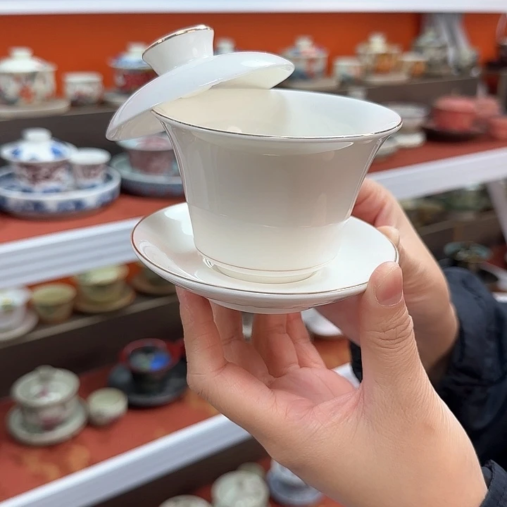 瓷片好喜欢你这个造型噢太
