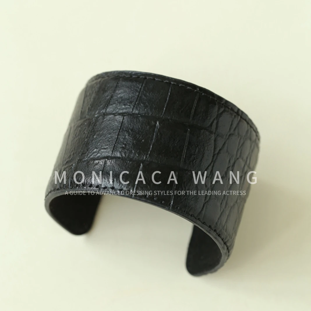 非金属皮质手镯 【莫妮卡卡】宽皮质手镯潮流简约个性手镯SZ04043