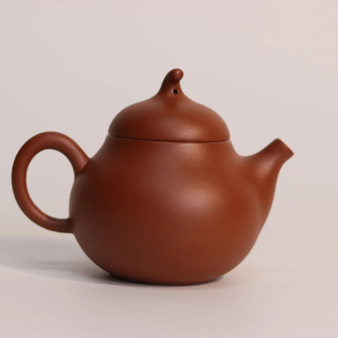 4月新019宜兴紫砂小梨壶（阿颜专属）